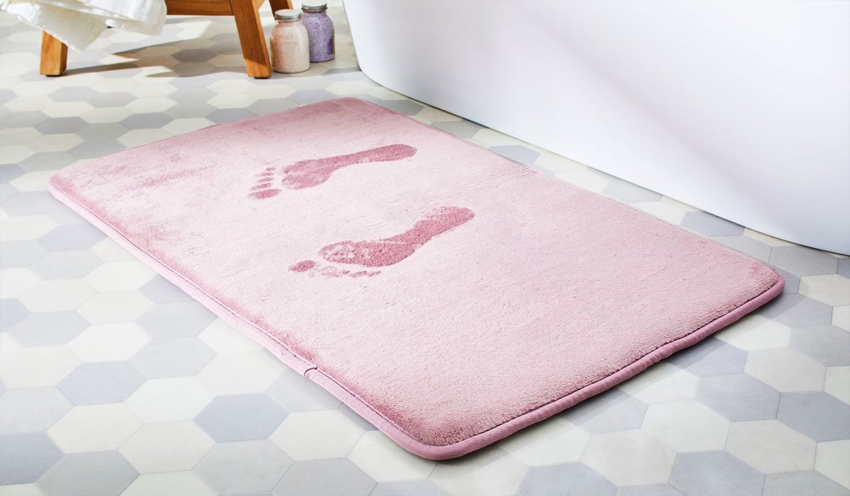 The Best Types of Bath Rugs and Mats for Different Needs
