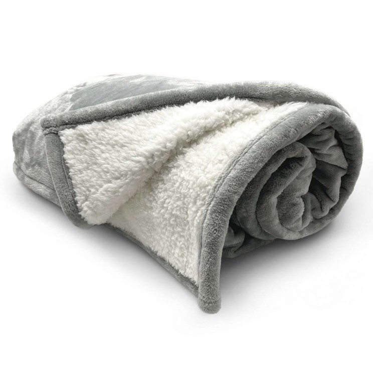 Cozy Pet Blankets for Comfort and Durability